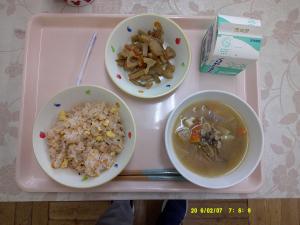 給食