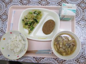 給食