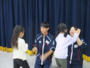 お別れハイタッチ②