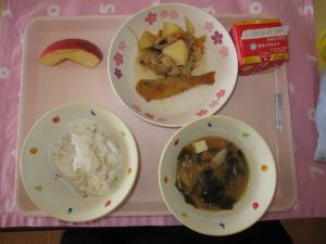 給食