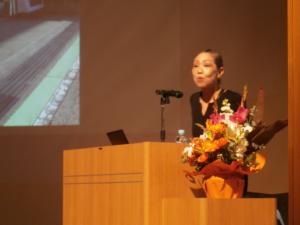 講演会写真２枚目