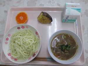 給食