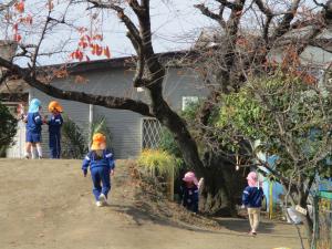 トンネルくぐり