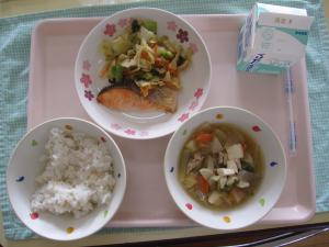 給食