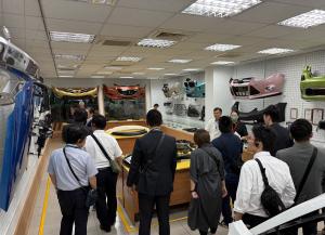 令和6年度台湾フェアの企業視察の様子