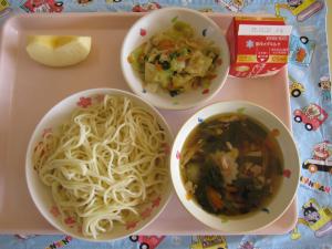 給食