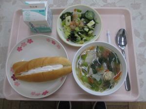 給食