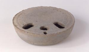 須恵器 円面硯の画像