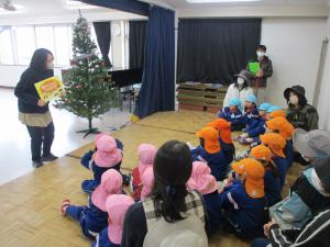 紙芝居を聞く②