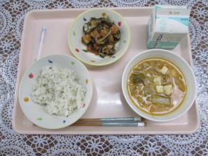 給食