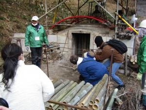 炭焼き体験の写真