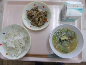 給食