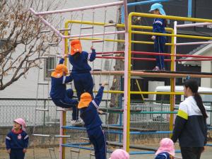 ジャングルジム