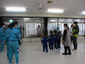 グループに分かれる