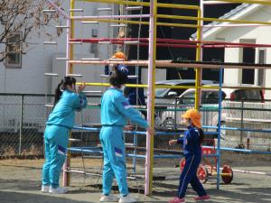 ジャングルジム