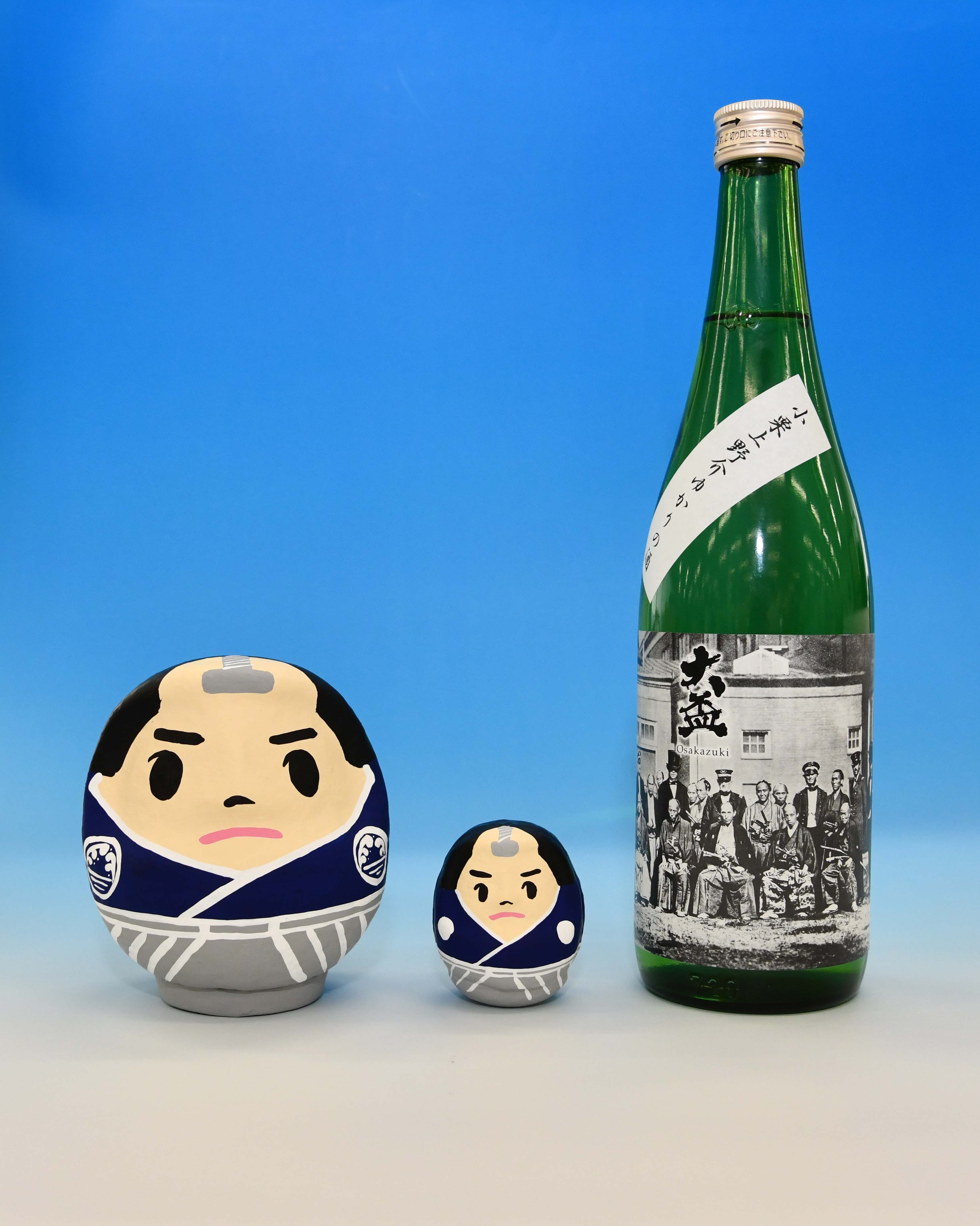 土産品（だるま・酒）