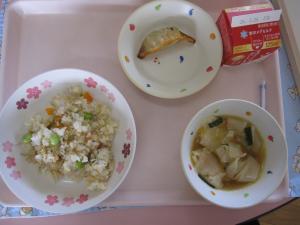 給食