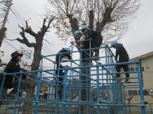 ジャングルジム