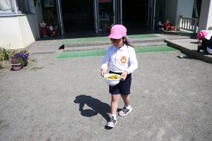 ７
