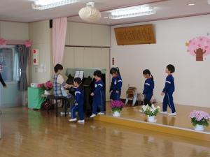 入園式の練習3