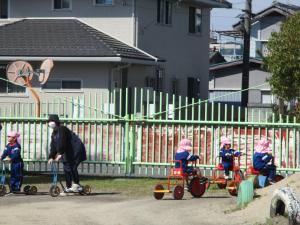 三輪車①