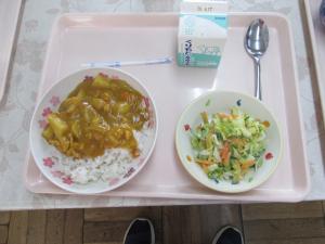給食