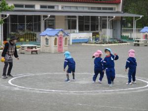 転がしドッジボール②