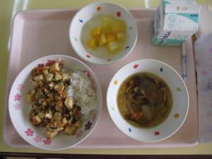 給食