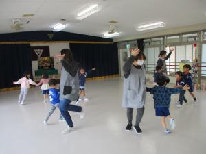 握手でこんにちは②