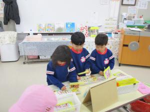 シール貼り②