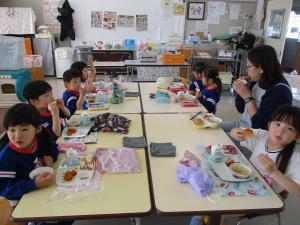 年中の給食