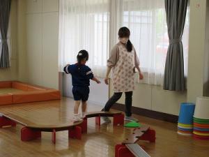 遊戯室で7