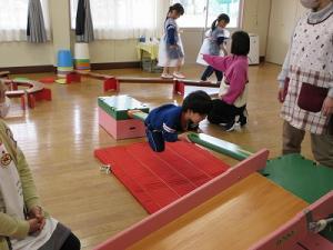 遊戯室で9