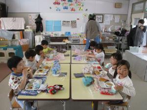年中給食画像