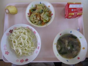 給食