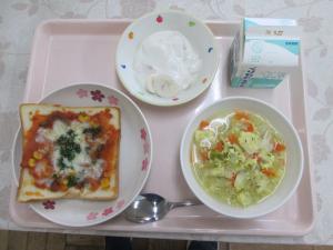 給食