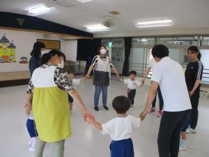 むすんでひらいて①
