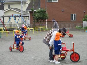 三輪車③