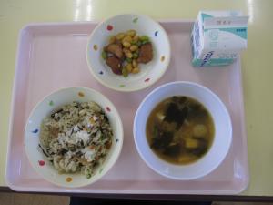 給食