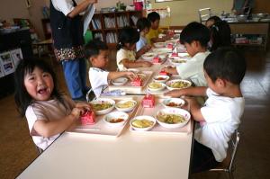 ５