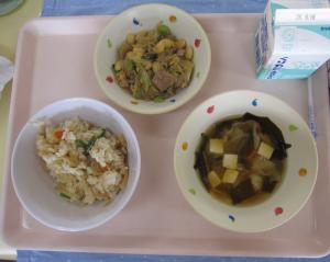 給食