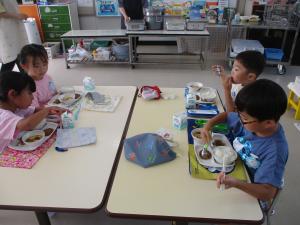 年長給食
