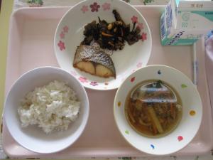 給食