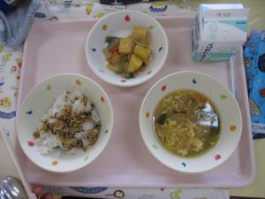 給食