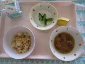 給食