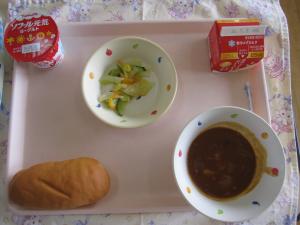 給食
