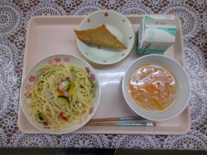 給食