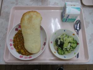 給食