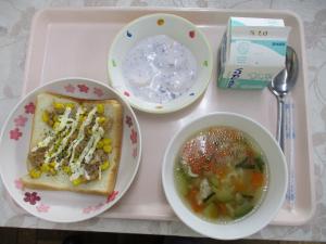 給食