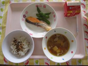 給食
